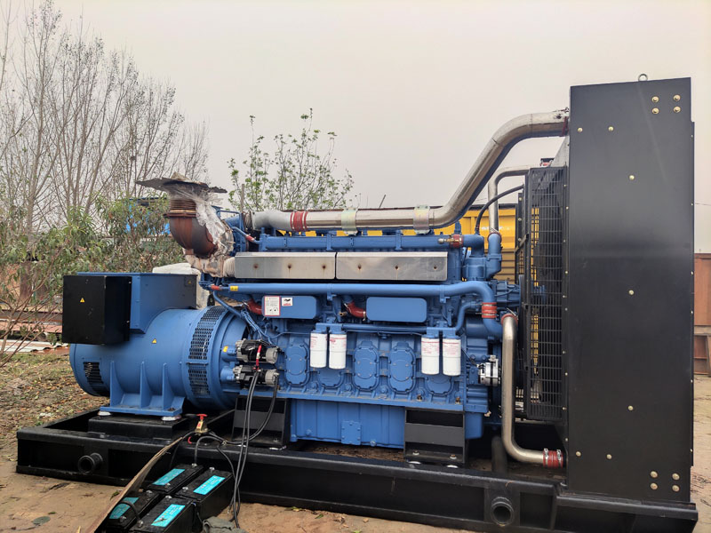 万全柴油发电机组更换机油时,应遵循哪些步骤?