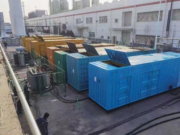 万全380V和690V电压的电缆线相同吗?